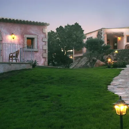 Tenuta Pilastru Country & 4*