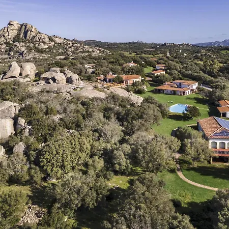 Tenuta Pilastru Country & 4* Arzachena