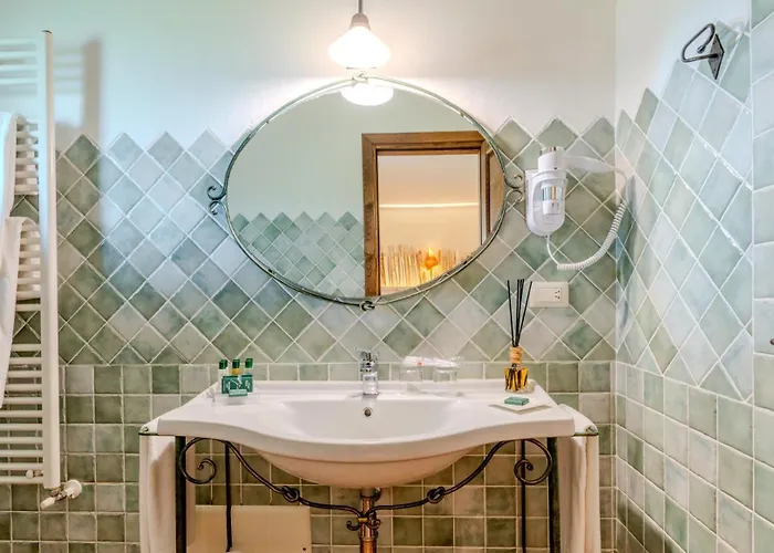 Hotel Tenuta Pilastru Country & 4*