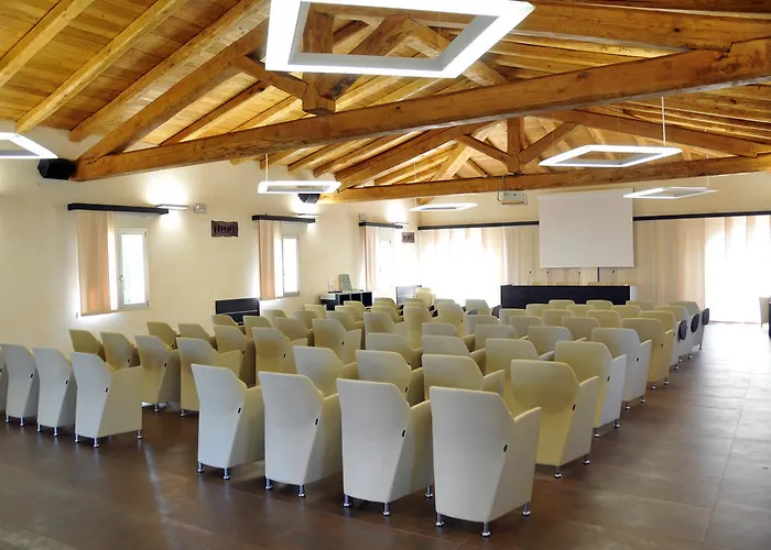 Tenuta Pilastru Country &